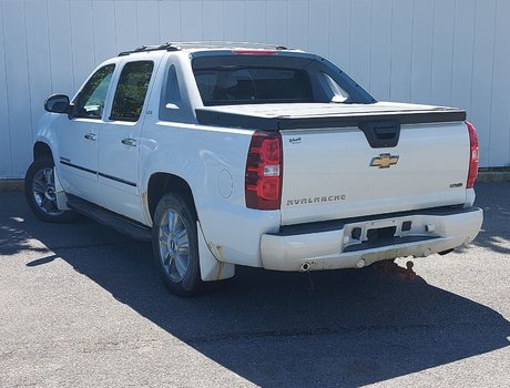 2010 Chevrolet Avalanche LTZ | Leather | HtdSeats |Bluetooth | USB | XM