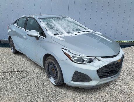 2019 Chevrolet Cruze LS | Cam | USB | Bluetooth | Keyless | PwrWindows