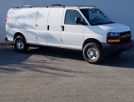 2018 Chevrolet Express 2500 Base | Extended | Cam | PwrWindows | AM/FM