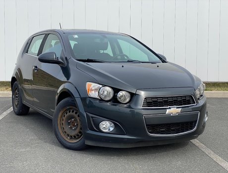 2015 Chevrolet Sonic LT | SunRoof | Cam | USB | HtdSeats | Cruise