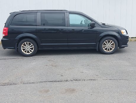 2015 Dodge Grand Caravan SXT | Bluetooth | Cruise | Keyless | Aux | Tilt