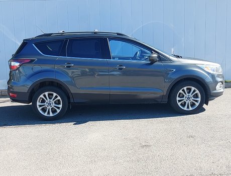 2017 Ford Escape SE | HtdSeats | Cam | Bluetooth | Aux | USB