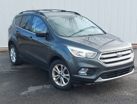 2017 Ford ESCAPE SE | Bluetooth | Cam | Cruise | CD | XM Radio