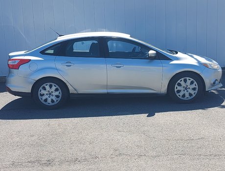 2014 Ford FOCUS SE C SE | Cruise | Aux | Tilt | AutoHeadlights