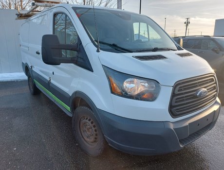 2017 Ford Transit Cargo Van Base | Cam | Hitch | Cruise | AC | Aux | USB