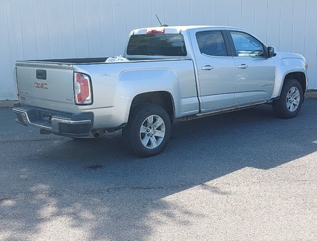 2016 GMC Canyon 4WD SLE | Cam | Bluetooth | USB | Aux | XM