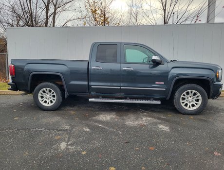 2017 GMC Sierra 1500 SLT | Leather | Cam | USB | Bluetooth | Keyless