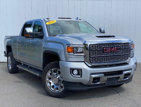 2019 GMC Sierra 2500HD DENALI | Diesel | SunRoof | Cam | HtdWheel