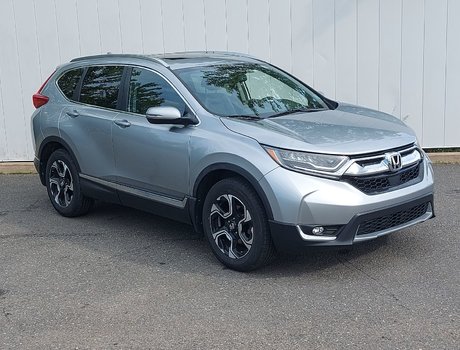 2018 Honda CR-V Touring | Leather | Nav | Roof | Bluetooth | USB