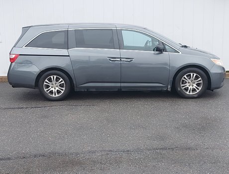 2013 Honda Odyssey EX | Cam | USB | HtdSeats | Keyless | Cruise