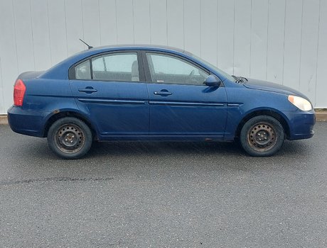 2009 Hyundai Accent L | CD | Tilt | Am/FM | Aux | 12vPwrOutlet