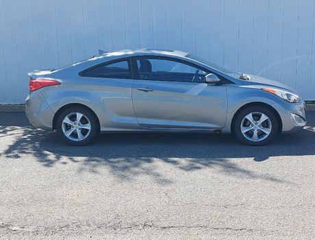 2013 Hyundai Elantra Coupe GLS | Roof | HtdSeats | Bluetooth | Aux | USB
