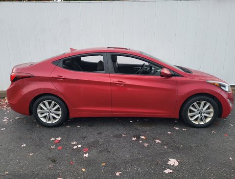 2016 Hyundai Elantra SE | SunRoof | Cam | USB | HtdSeats | Bluetooth