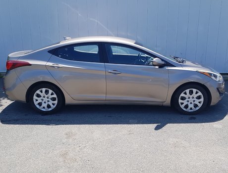 2016 Hyundai Elantra GL | HtdSeats | Bluetooth | Aux | USB | Cruise