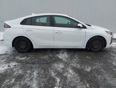 2021 Hyundai Ioniq Hybrid Preferred | HtdSeats | Cam | Bluetooth | Aux | USB