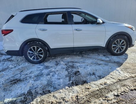 2019 Hyundai Santa Fe XL Preferred | 7-Pass | Cam | USB | HtdSeats | Cruise