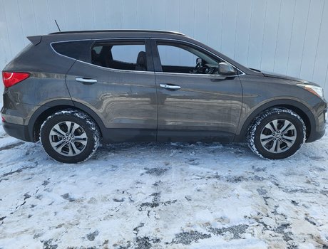 2013 Hyundai Santa Fe Premium | USB | HtdSeats | Bluetooth | Keyless