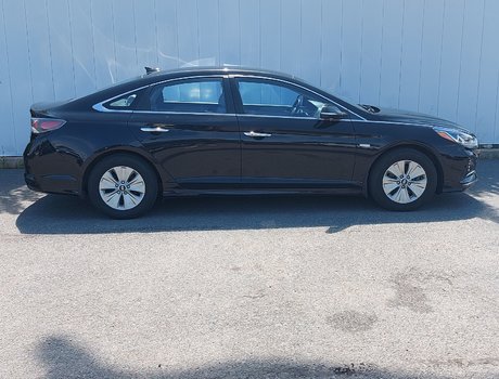 2019 Hyundai Sonata Hybrid Preferred | Cam | USB | HtdSeat | Warranty to 2027