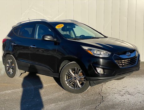 2014 Hyundai Tucson GLS | SunRoof | Cam | USB | HtdSeats | Bluetooth