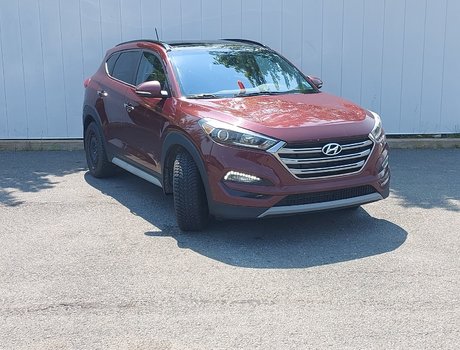2017 Hyundai Tucson SE | Leather | Roof | Cam | USB | Htd. Wheel
