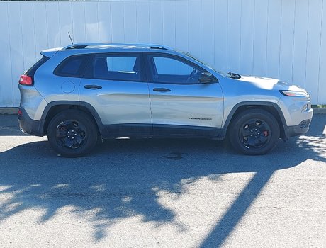2017 Jeep Cherokee SPORT | Cam | USB | Cruise | Bluetooth | Aux