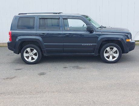 2014 Jeep Patriot North | Cruise | PwrWindows | Tilt | CD