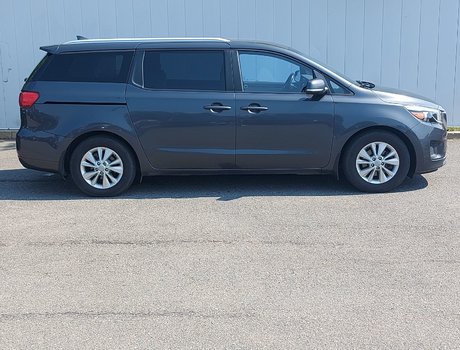 2016 Kia Sedona LX | Cam | HtdSeat | Bluetooth | USB | AC | Aux