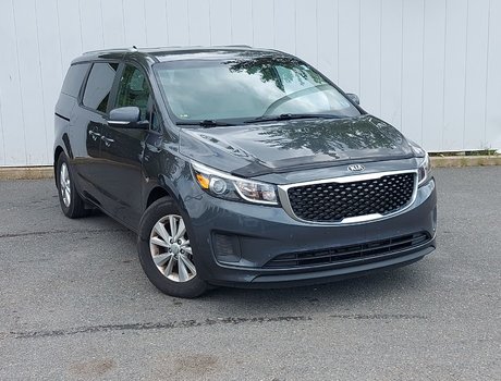 2017 Kia Sedona LX | HtdSeats | Cam | Bluetooth | Aux | USB