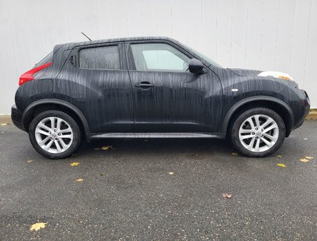 2014 Nissan Juke SV | Bluetooth | Keyless | Cruise | PwrWindows