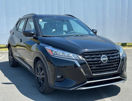 2022 Nissan Kicks SR | Cam | USB | Keyless | Warranty to 2027