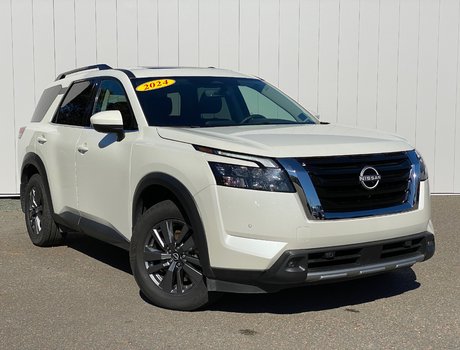 2024 Nissan Pathfinder SV | 3rd row | Cam | AdpCruise | Warranty to 2029