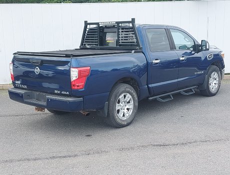 2017 Nissan TITAN SV | Back up Cam | Keyless Entry | USB