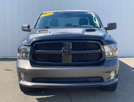 2019 Ram 1500 Classic EXPRESS | Cam | USB | Kelyless | Cruise |