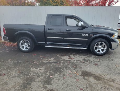 2016 Ram 1500 Laramie | Leather | Nav | Cam | USB | Bluetooth