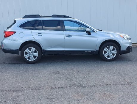 2016 Subaru Outback 2.5i | Blutooth | Cruise | Roof Rails | USB | XM