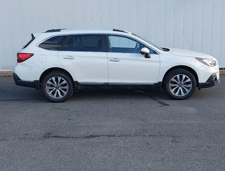 2018 Subaru OUTBACK PREMIER | HtdSeat | Cam | USB | Cruise | Bluetooth