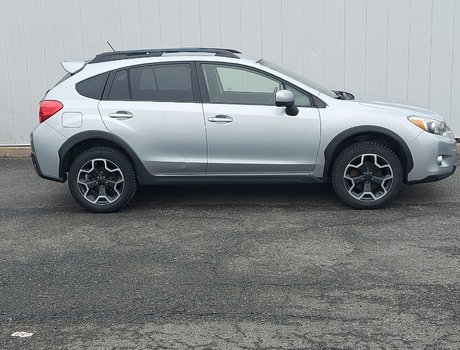 2013 Subaru XV Crosstrek Touring | USB | HtdSeats | Keyless | Cruise