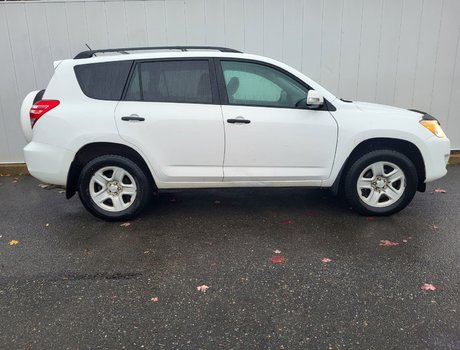 2011 Toyota RAV4 V6 | Keyless | Cruise | PwrWindows | CD