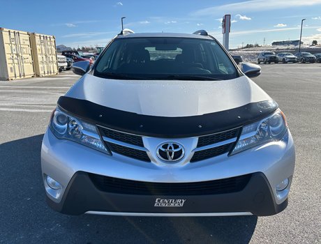 2015 Toyota RAV4 XLE | Cam | USB | HtdSeats | Cruise | Keyless