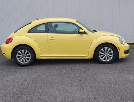2014 Volkswagen Beetle Coupe Comfortline | HtdSeats | Cam | Bluetooth | Cruise