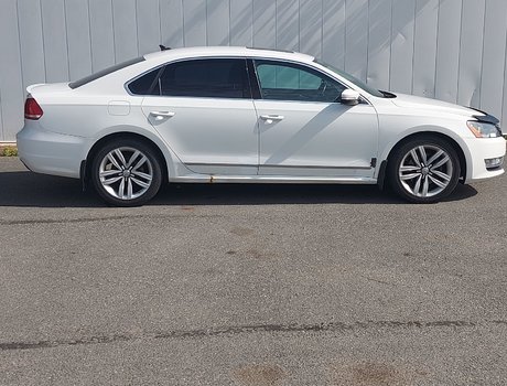 2015 Volkswagen Passat Comfortline | Leatherette | Sunroof