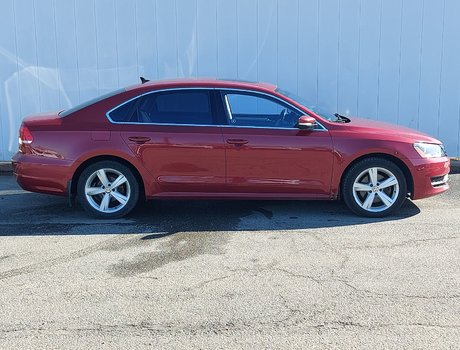 2015 Volkswagen Passat Comfortline | Cam | HtdSeats | Bluetooth | USB