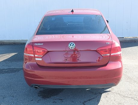 2015 Volkswagen Passat Comfortline | Cam | HtdSeats | Bluetooth | USB