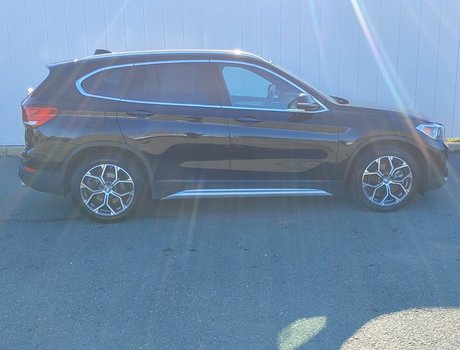 2021 BMW X1 28i | AWD | HtdSeats | BackCam | Warranty to 2024