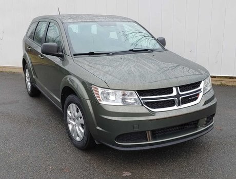 2017 Dodge Journey Canada Value Pkg | USB | Bluetooth | Keyless