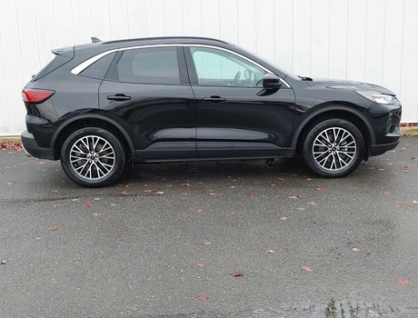2024 Ford Escape PLUG IN HYBRID | Cam | USB | Warranty to 2032