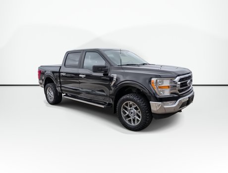 2022 Ford F-150 XLT | Aftermarket Wheels | Cam | USB