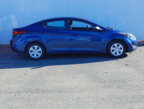 2016 Hyundai Elantra LE | USB | PwrLocks | PwrWindows