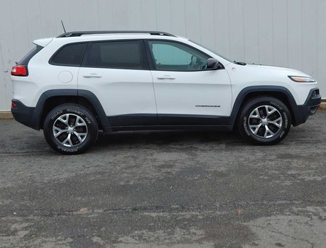 2018 Jeep Cherokee TrailHawk | Leather | Cam | USB | XM | HtdWheel