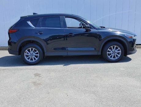 2025 Mazda CX-5 Preferred | Leather | Htd Wheel | Warranty to 2029